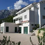 Tonka Appartamento Makarska