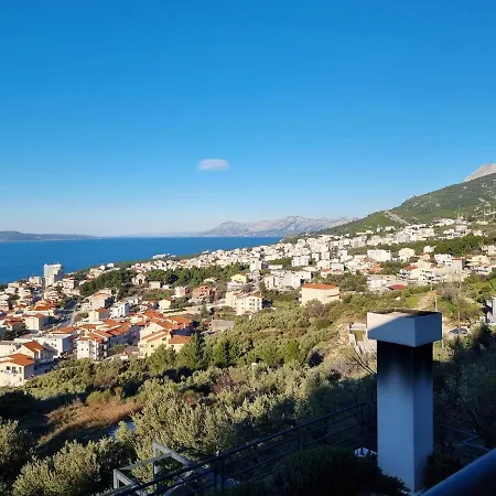 Tonka * Μακάρσκα