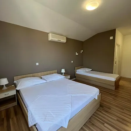 Tonka Διαμέρισμα *