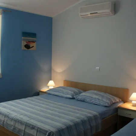 Διαμέρισμα Tonka *