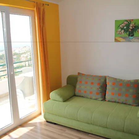 Tonka * Μακάρσκα