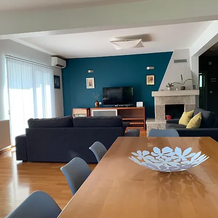 Apartment Tonka Makarska